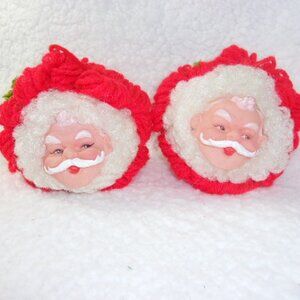 HXS-140 VINTAGE PAIR OF 2 SANTA HEAD HANDMADE CROCHETED ORNAMENTS